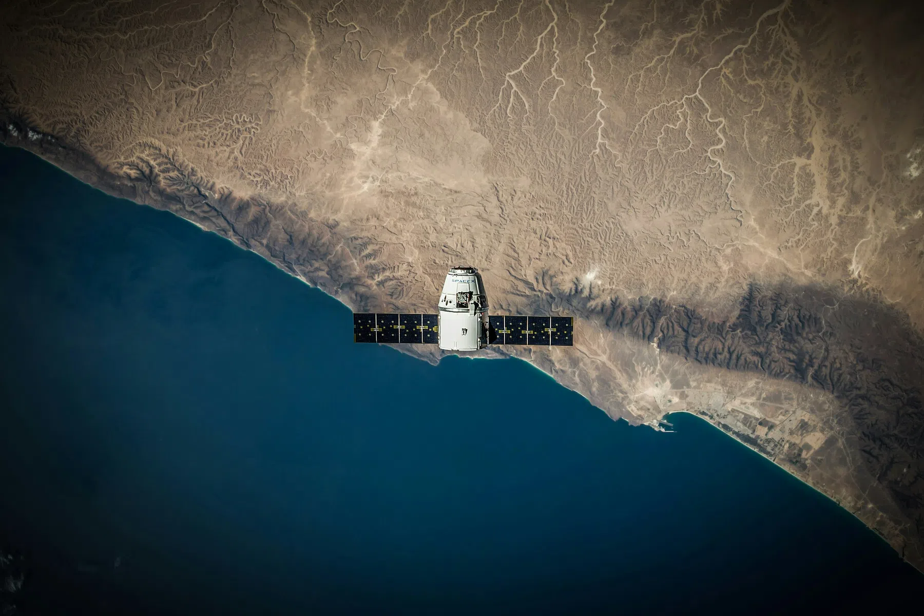 Satelliet in de ruimte